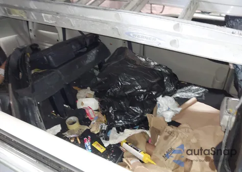 2016 Chrysler Town & Country Touring z USA, uszkodzony, nr VIN 2C4RC1BG8GR292446